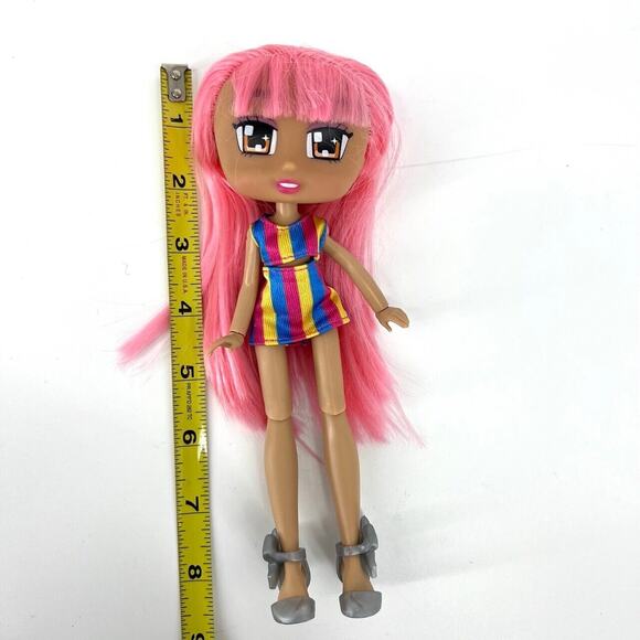 Boxy Girls Pink Hair Jade Doll + Extra Outfit and Shoes - Picture 4 of 8